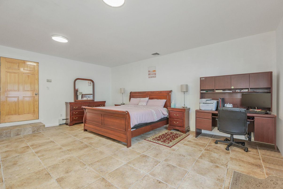 Bedroom, Home Office, Interior, Recessed Lighting