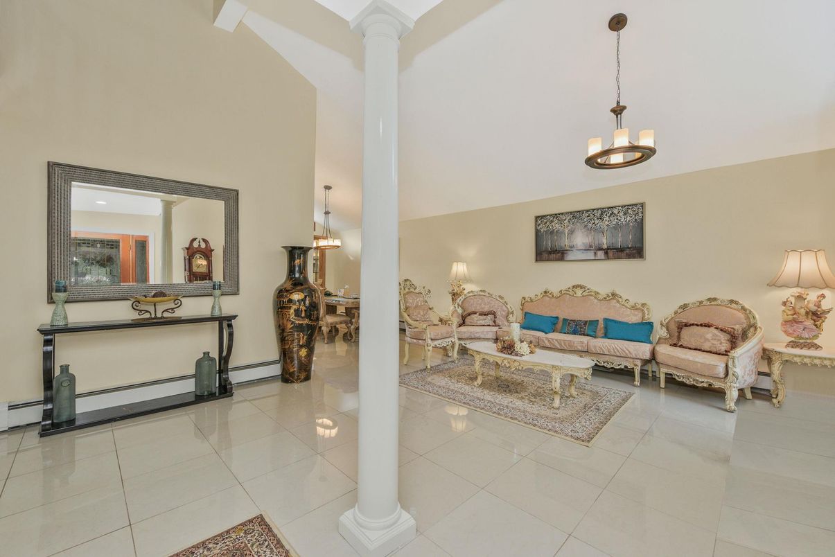 Interior, Living room, Pendant Lights