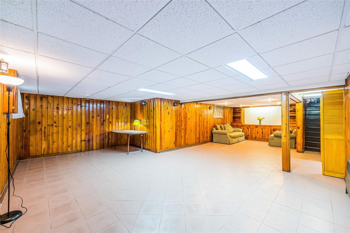 Interior, Recessed Lighting, Wooden Walls