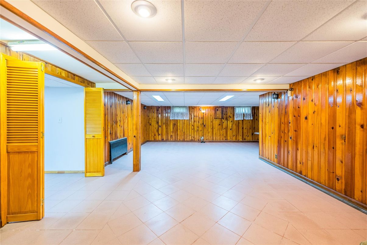 Interior, Recessed Lighting, Wooden Walls