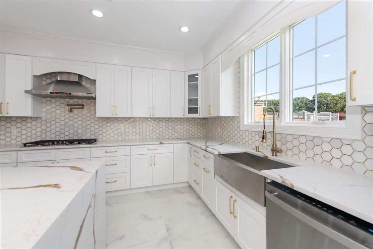 Interior, Kitchen, Marble, Recessed Lighting