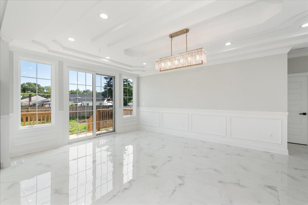 Chandelier, Empty room, Interior, Marble, Pendant Lights, Recessed Lighting