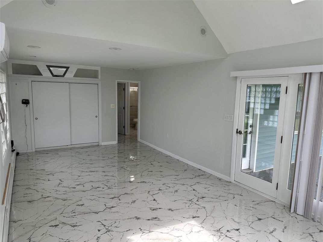 Empty room, Interior, Marble