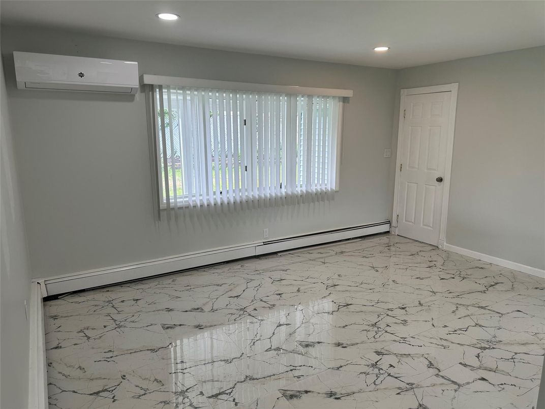 Empty room, Interior, Marble, Recessed Lighting