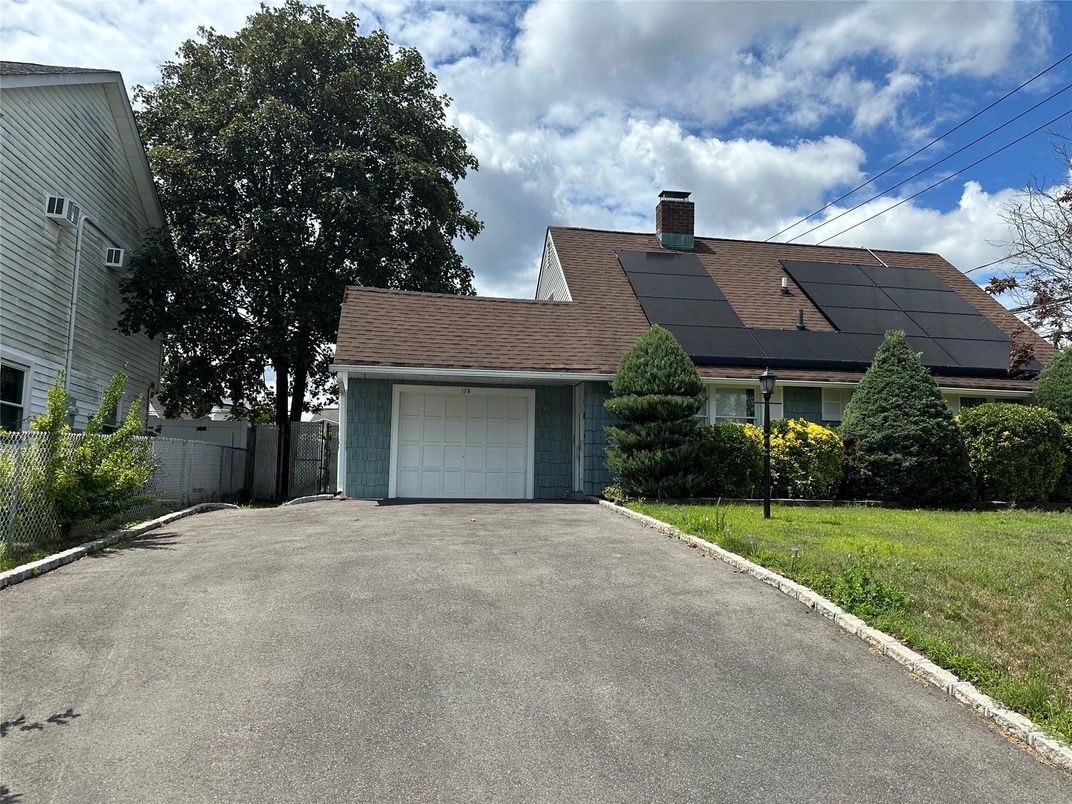 Attached, Exterior, Facade, Solar Panels, Cape Cod