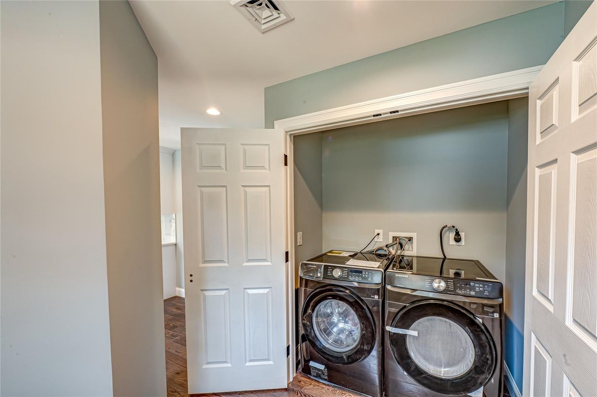 Interior, Recessed Lighting, Washer