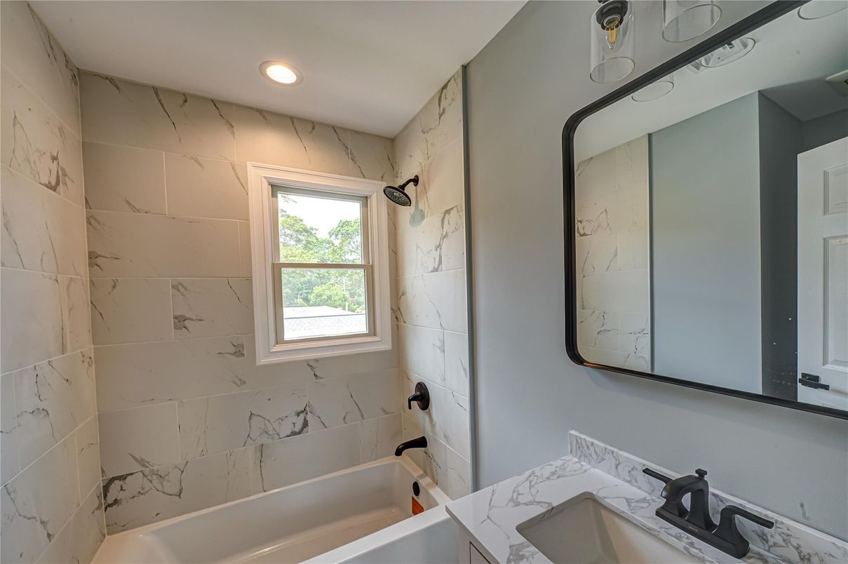 Bathroom, Interior, Marble Walls, Recessed Lighting