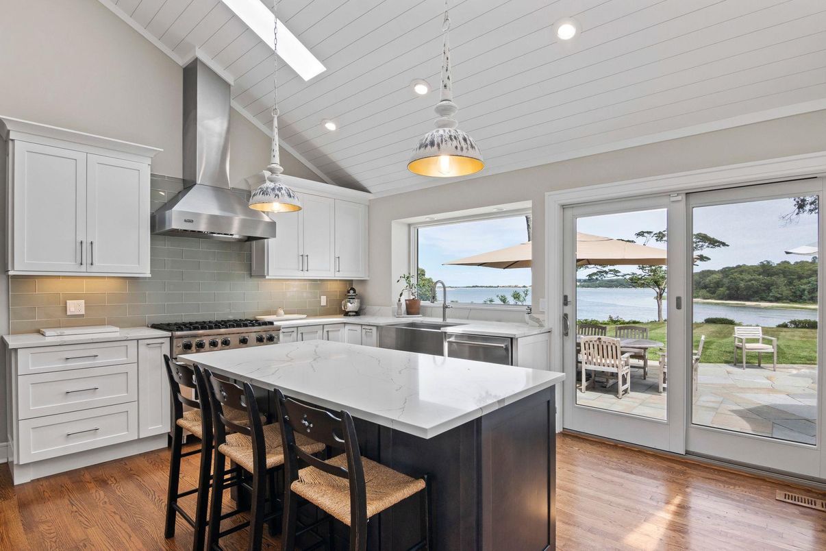 Interior, Kitchen, Pendant Lights, Recessed Lighting, Stainless Steel Appliances, Water, Wood Texture Flooring