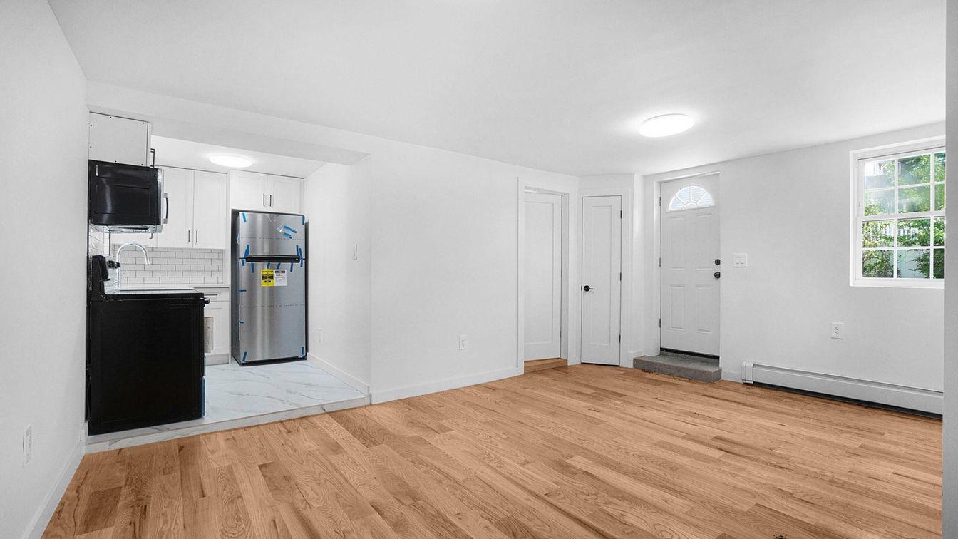 Empty room, Interior, Kitchen, Stainless Steel Appliances, Wood Texture Flooring