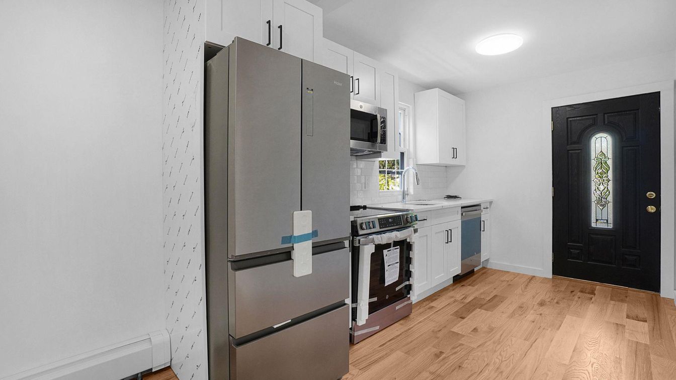 Interior, Kitchen, Stainless Steel Appliances, Wood Texture Flooring