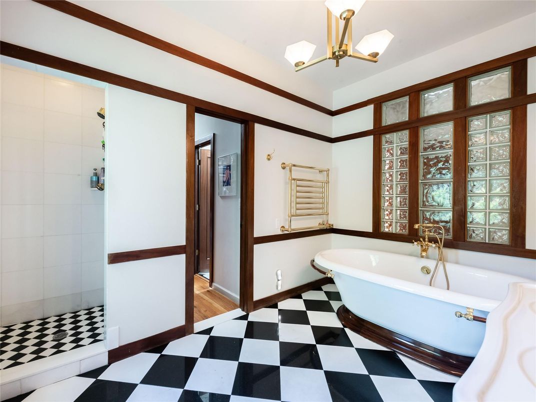Bathroom, Free Standing Baths, Interior