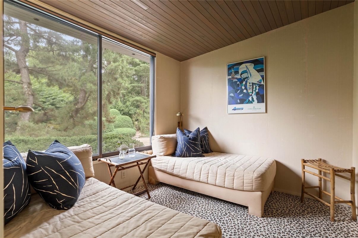 Bedroom, Interior, Sun Room, Wooden Ceilings