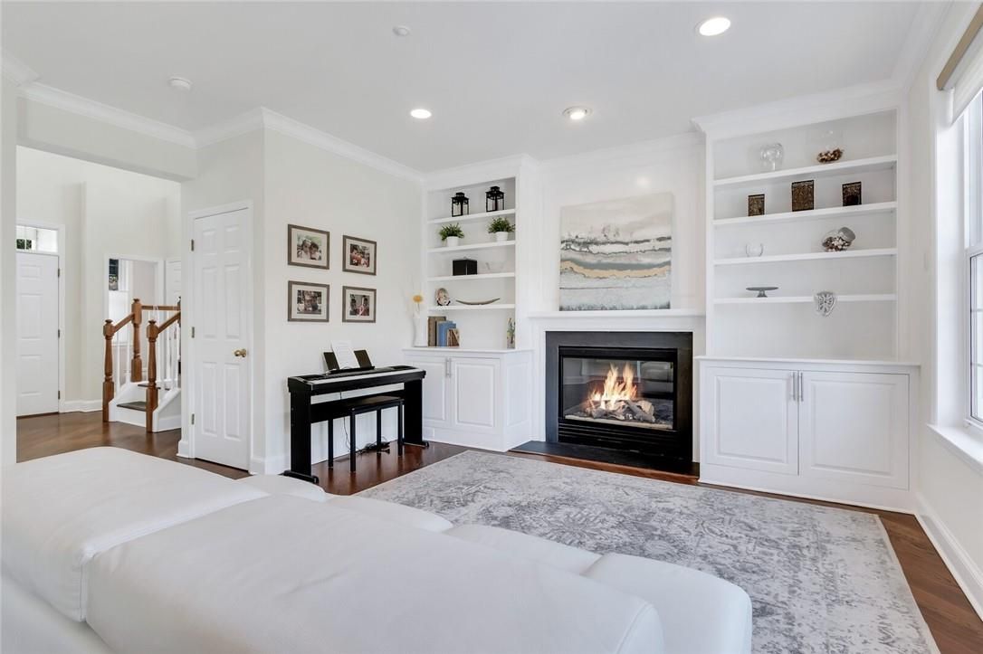 Bedroom, Fireplace, Interior, Piano, Recessed Lighting, Wood Texture Flooring