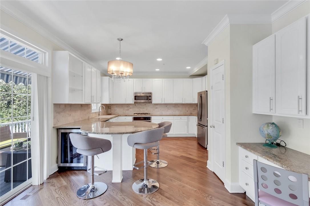 Interior, Kitchen, Pendant Lights, Recessed Lighting, Wood Texture Flooring