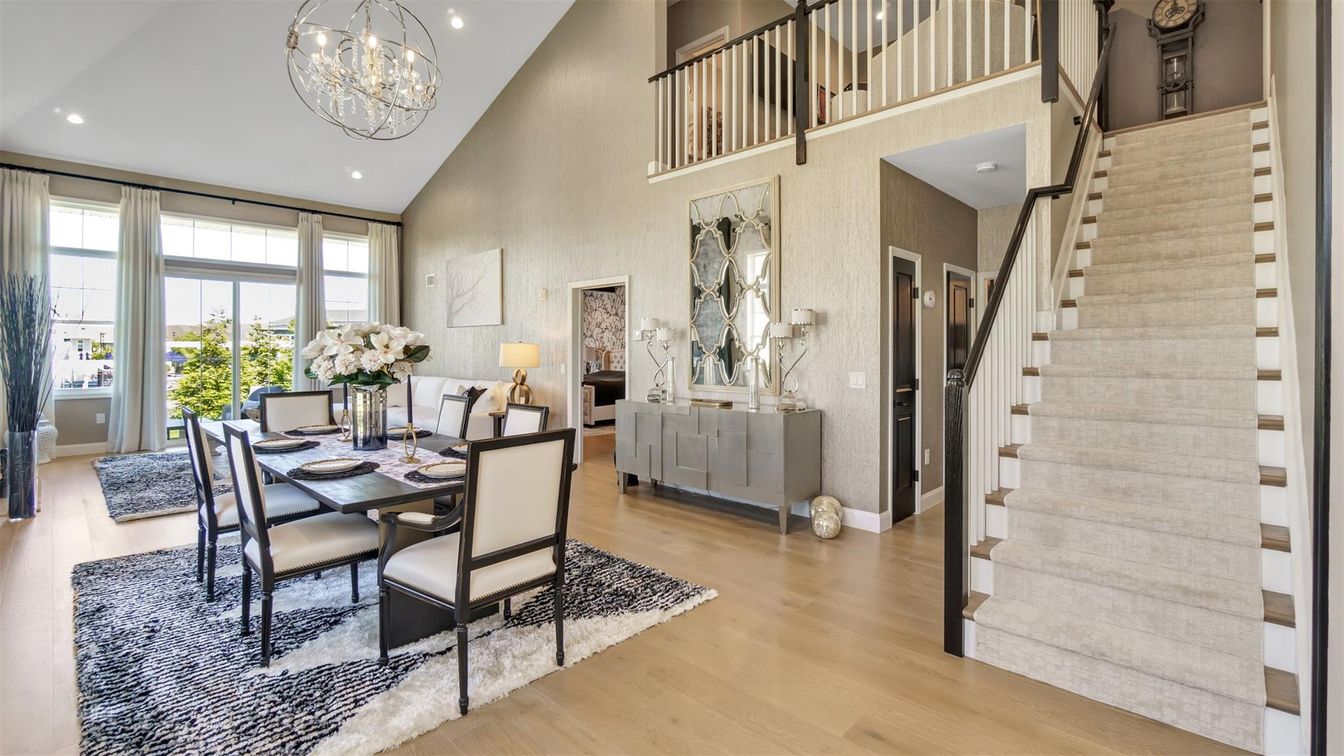 Chandelier, Dining room, Interior, Recessed Lighting, Wood Texture Flooring