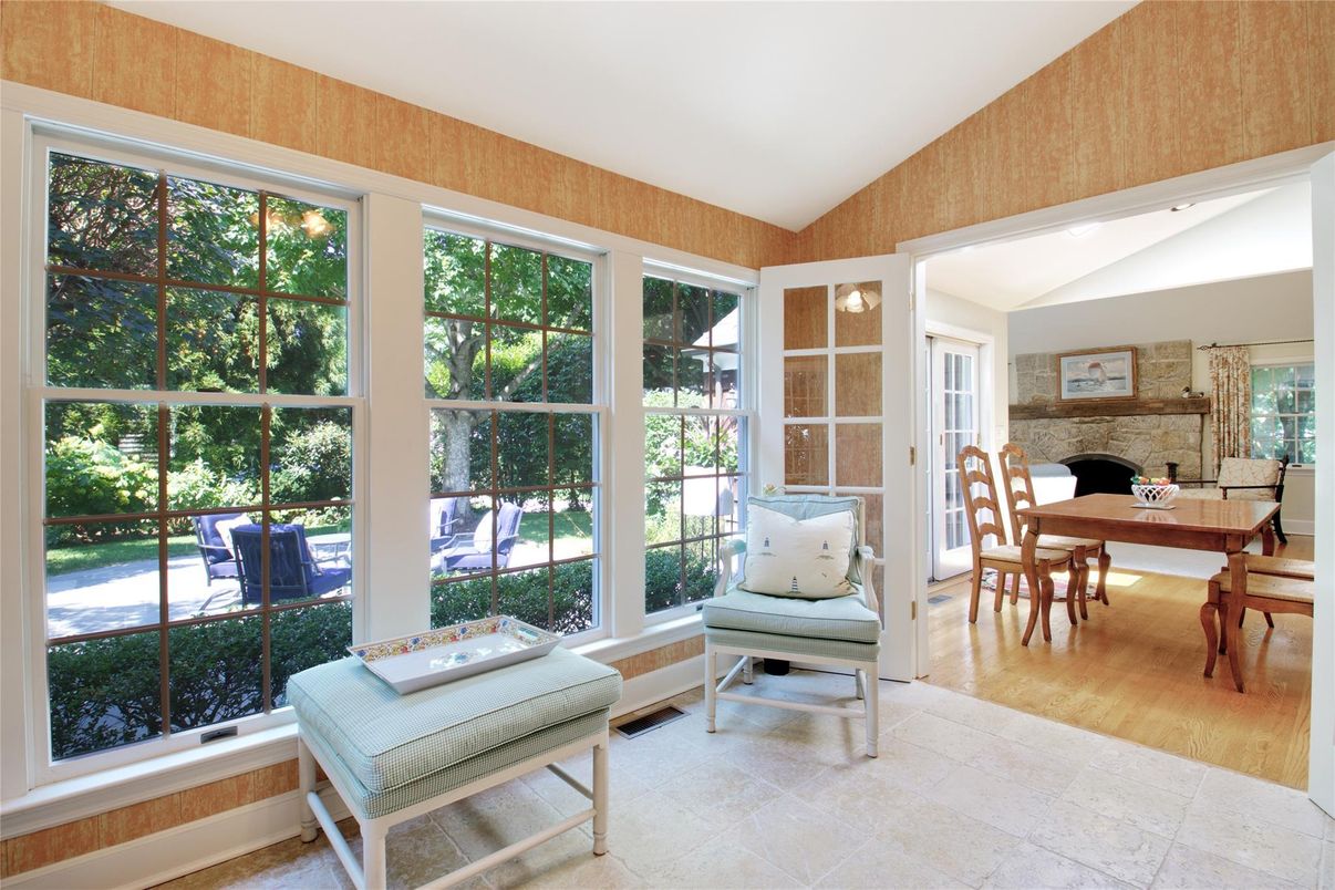 Dining room, Interior, Sun Room, Wood Texture Flooring