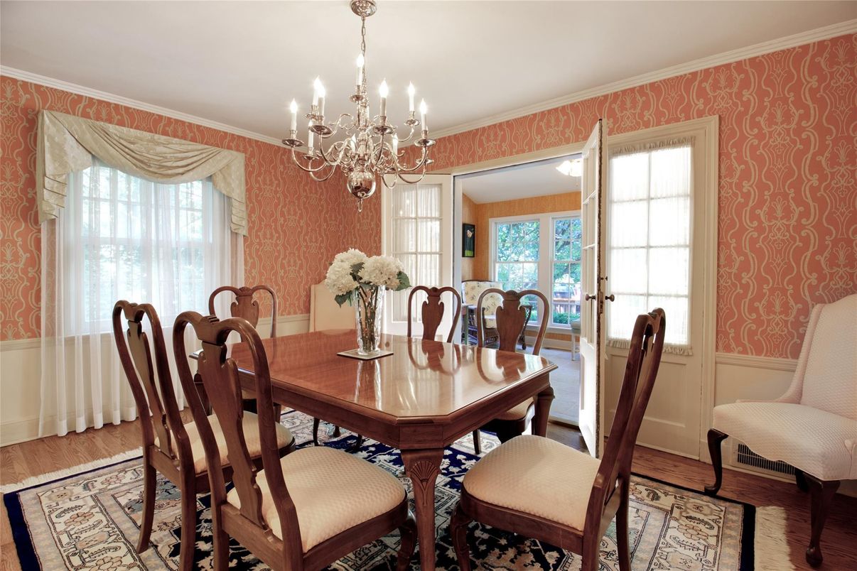 Chandelier, Dining room, Interior, Wood Texture Flooring