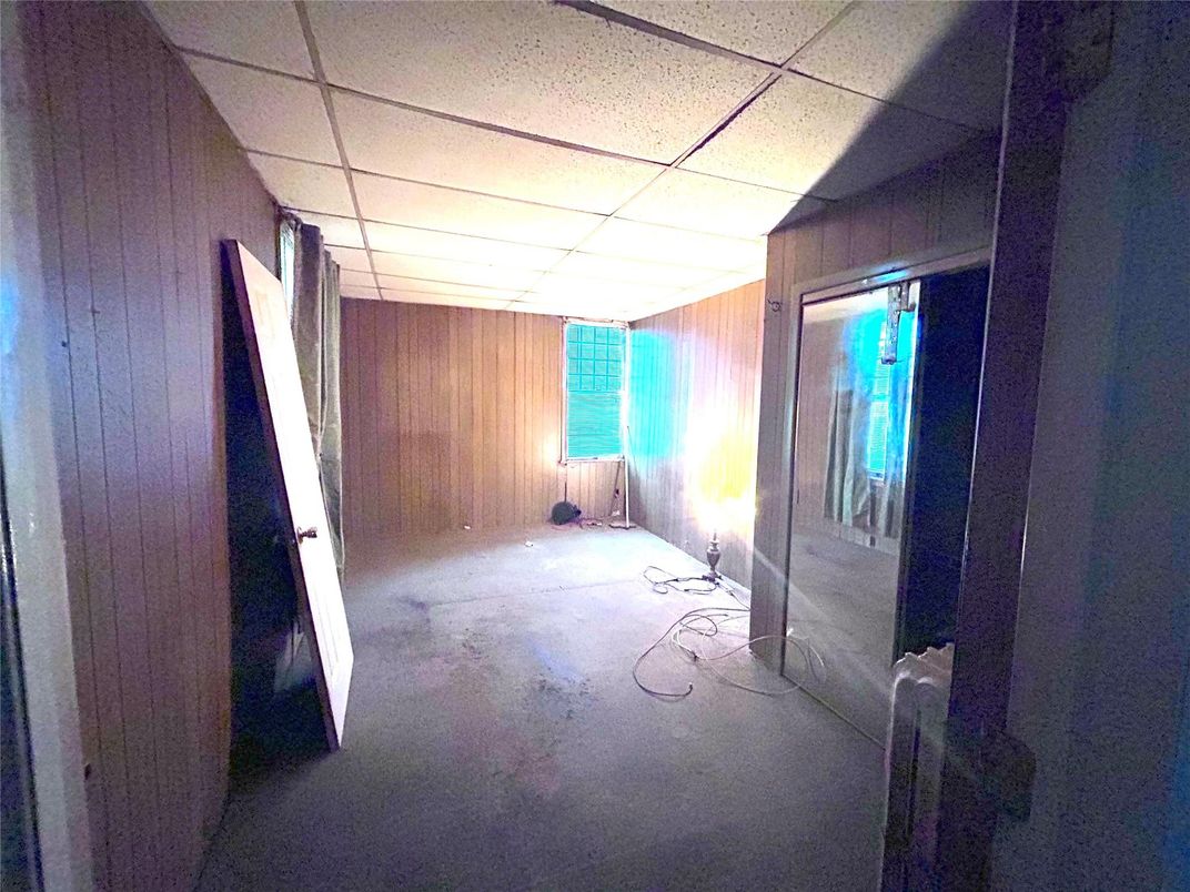 Interior, Wooden Walls