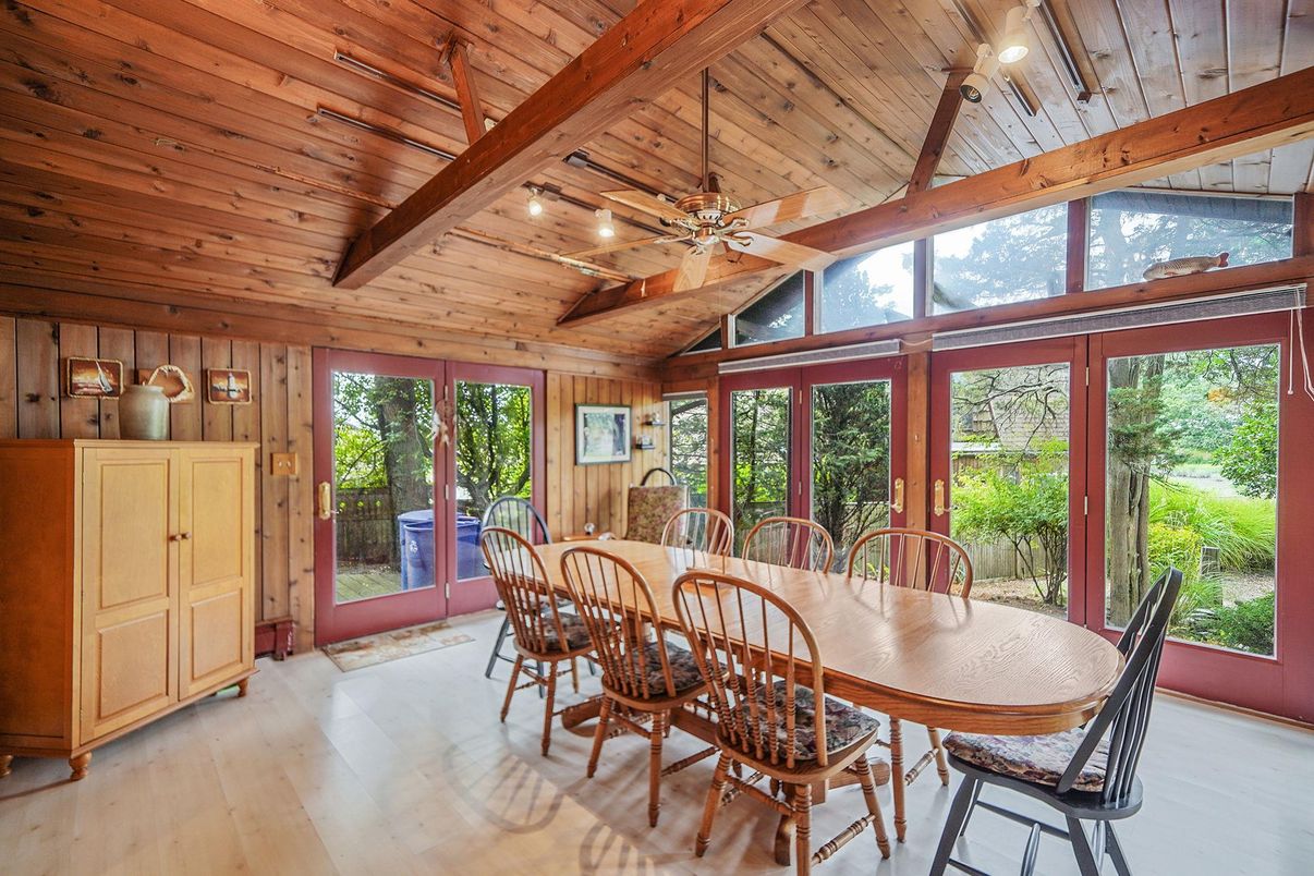 Dining room, Interior, Sun Room, Wooden Beams, Wooden Ceilings, Wood Texture Flooring, Wooden Walls