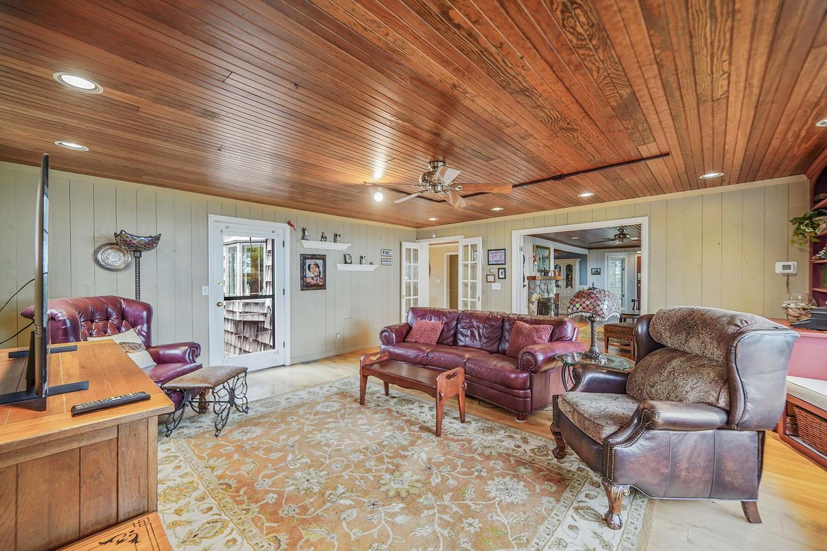 Interior, Living room, Recessed Lighting, Wooden Ceilings, Wood Texture Flooring