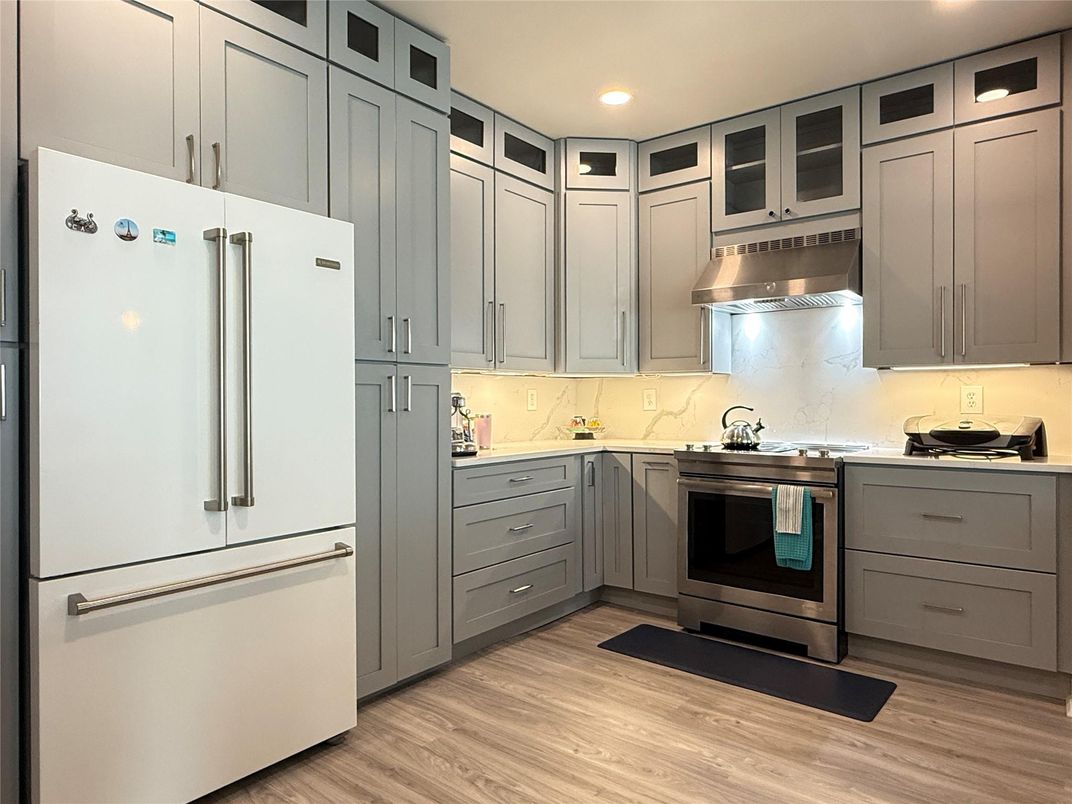Interior, Kitchen, Recessed Lighting, Stainless Steel Appliances, Wood Texture Flooring