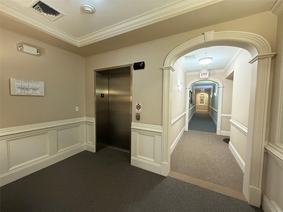 Elevator, Interior