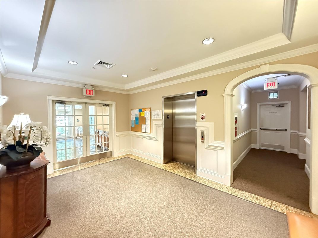 Elevator, Interior, Recessed Lighting