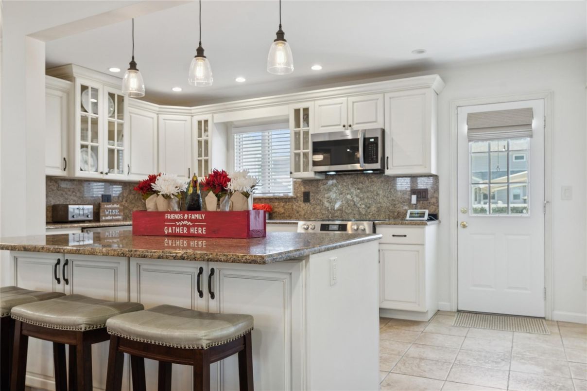 Interior, Kitchen, Pendant Lights, Recessed Lighting