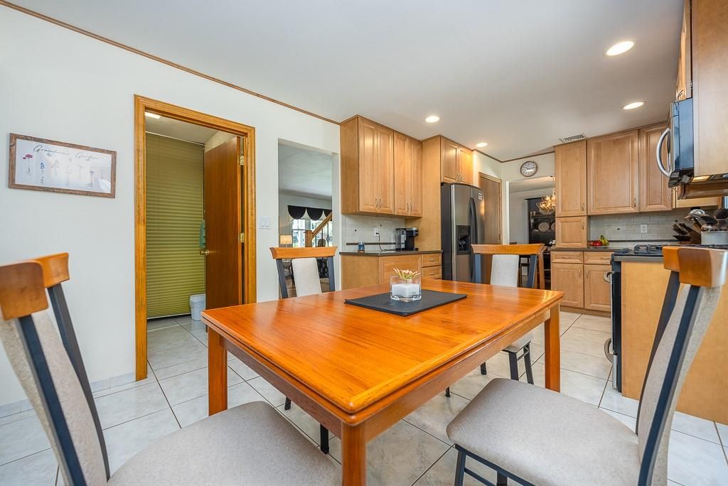 Dining room, Interior, Kitchen, Recessed Lighting
