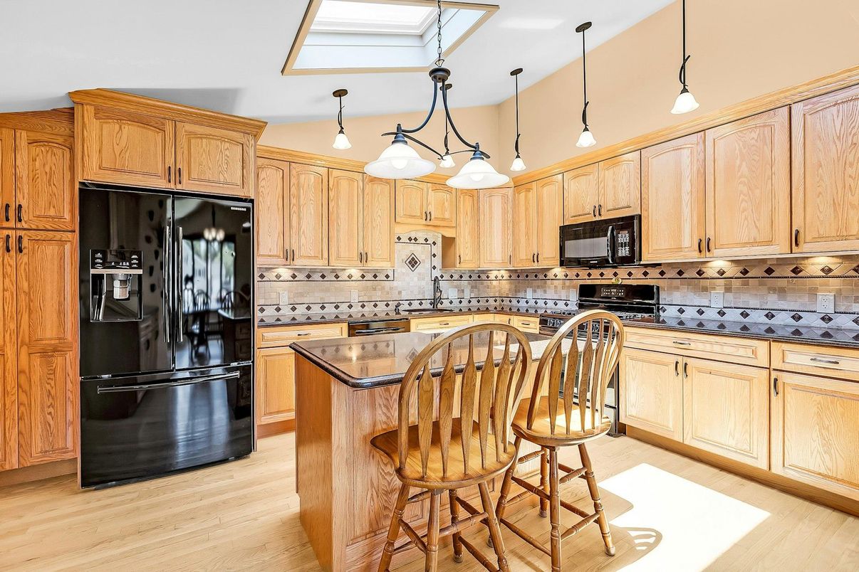 Interior, Kitchen, Pendant Lights, Wood Texture Flooring