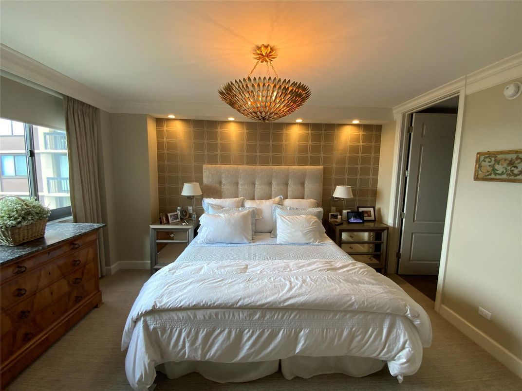 Bedroom, Interior, Pendant Lights, Recessed Lighting