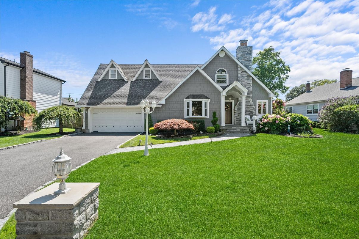 Attached, Backyard, Exterior, Facade, Cape Cod