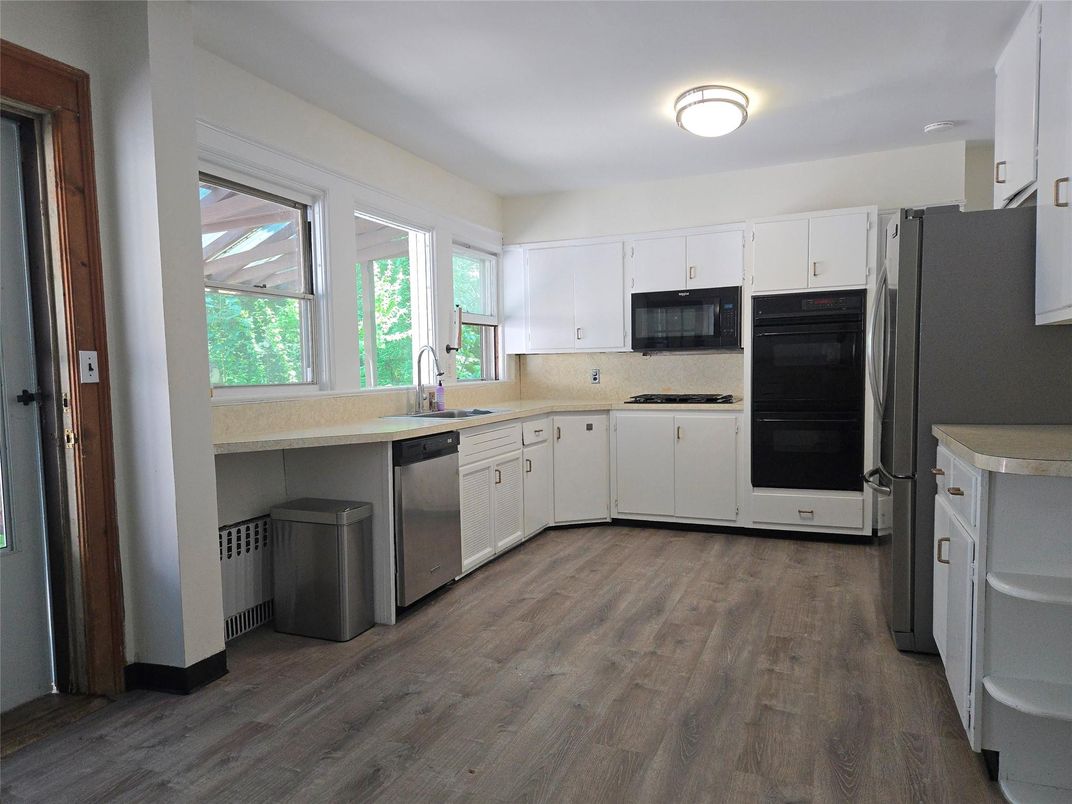 Interior, Kitchen, Stainless Steel Appliances, Wood Texture Flooring