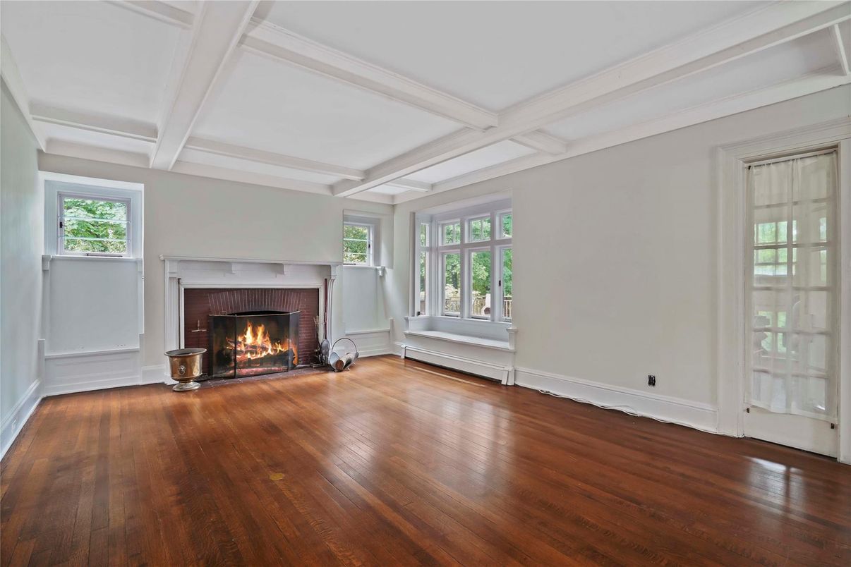Empty room, Fireplace, Interior, Wood Texture Flooring