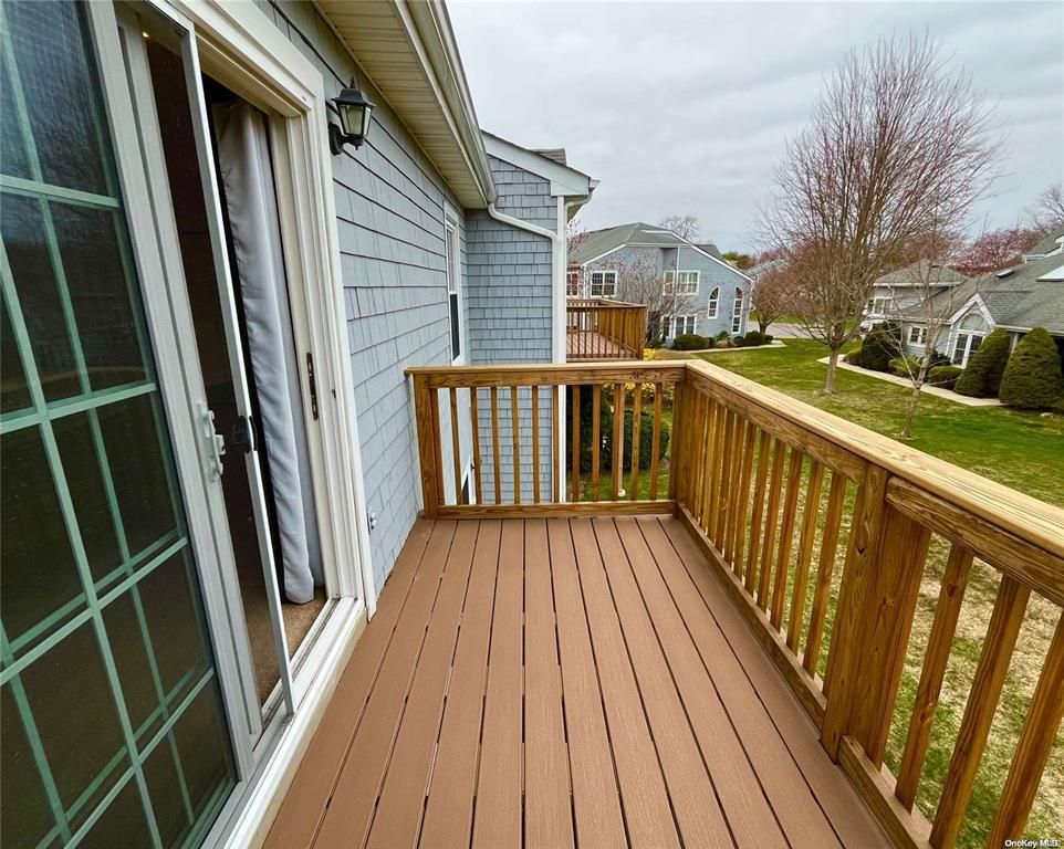 Exterior, Wood Texture Flooring