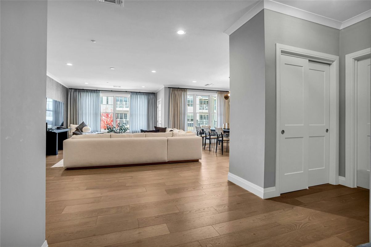 Dining room, Interior, Living room, Recessed Lighting, Wood Texture Flooring