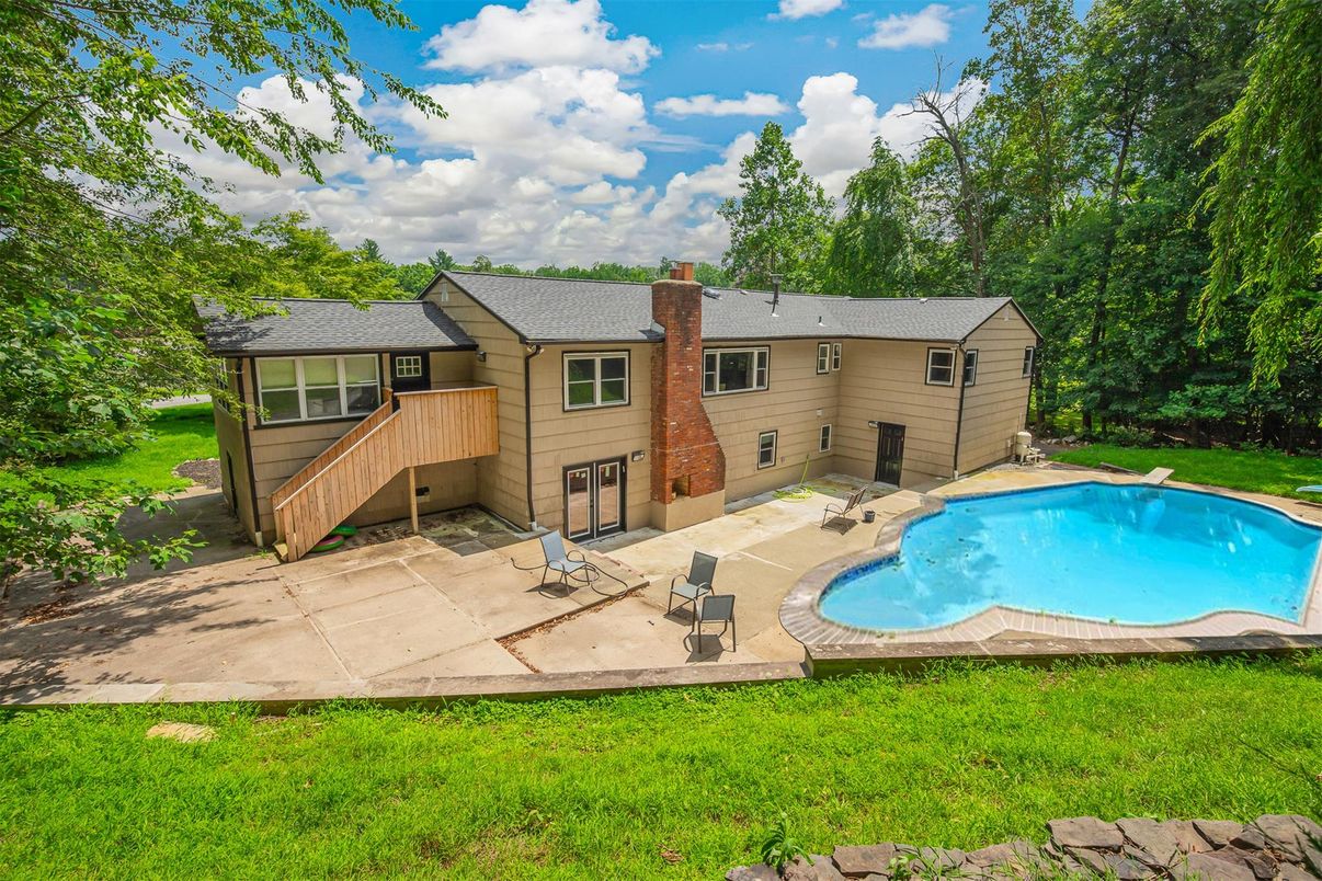 Backyard, Exterior, Pool