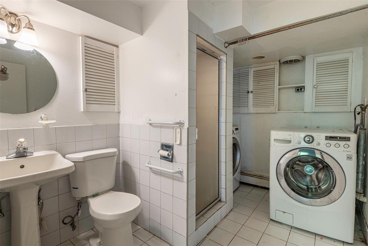 Bathroom, Interior, Washer