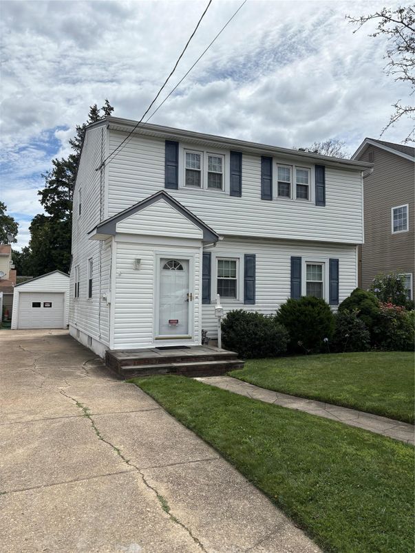 Detached Garage, Exterior, Facade, Split Level