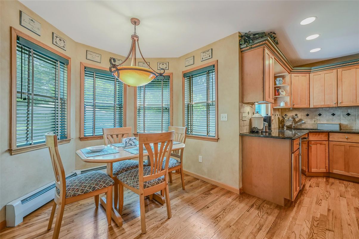 Dining room, Interior, Pendant Lights, Recessed Lighting, Wood Texture Flooring