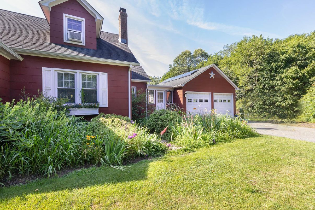 Detached Garage, Exterior, Facade, Cape Cod