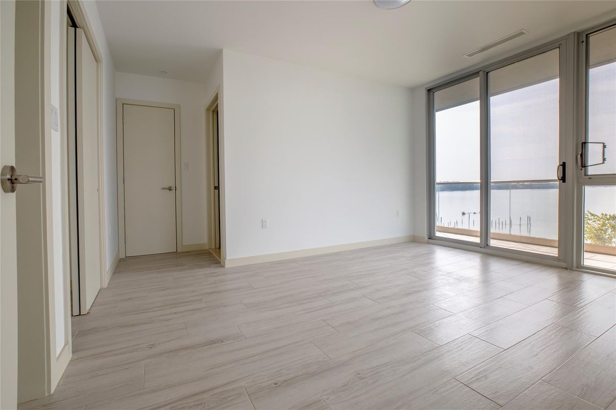 Empty room, Interior, Water, Wood Texture Flooring