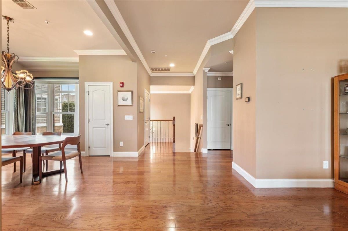 Chandelier, Dining room, Interior, Recessed Lighting, Wood Texture Flooring