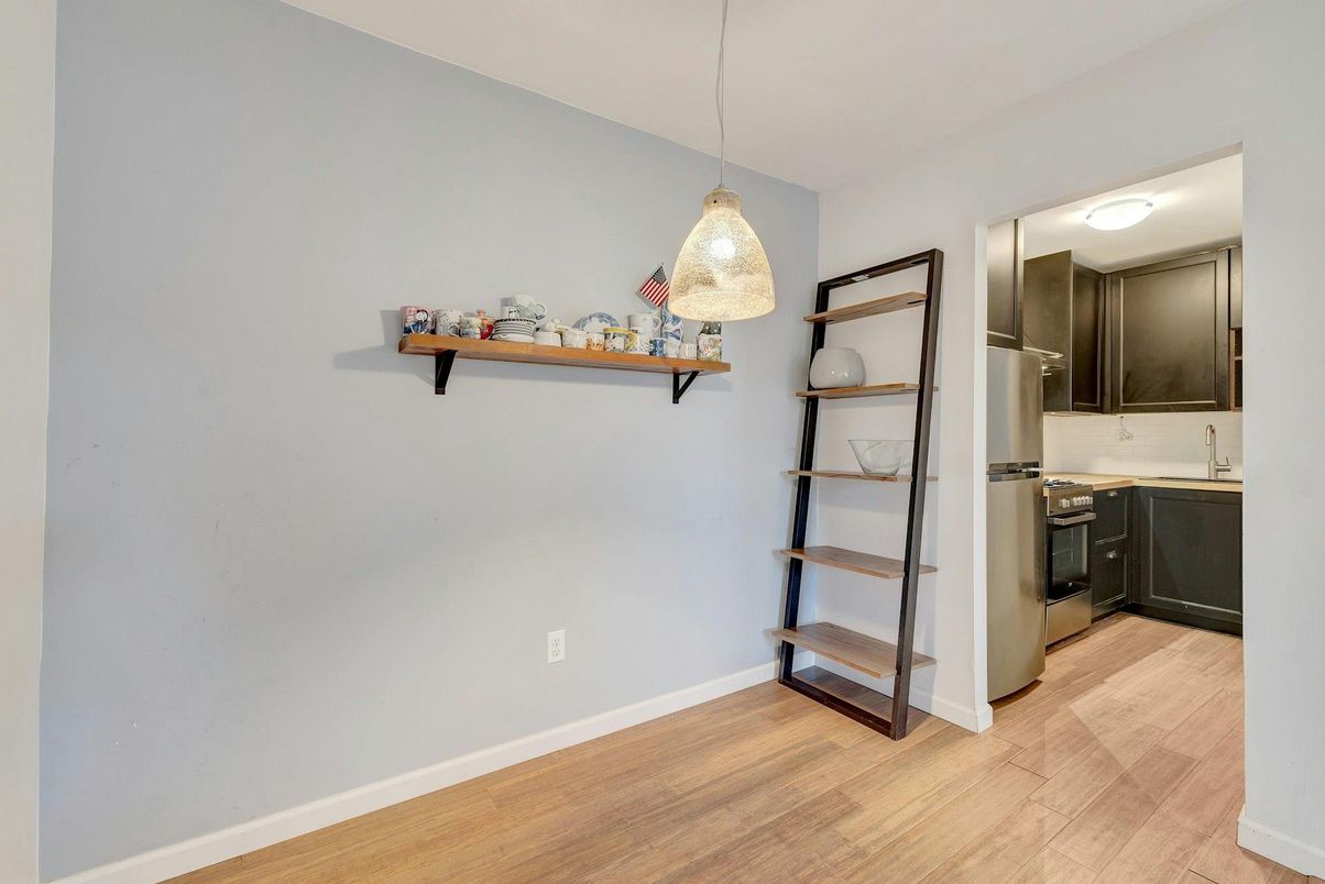 Interior, Kitchen, Pendant Lights, Wood Texture Flooring