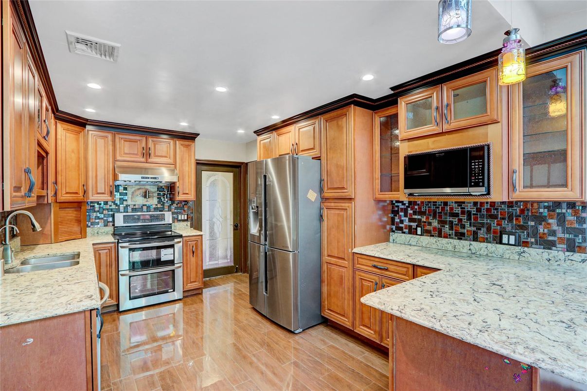 Interior, Kitchen, Recessed Lighting, Stainless Steel Appliances, Wood Texture Flooring