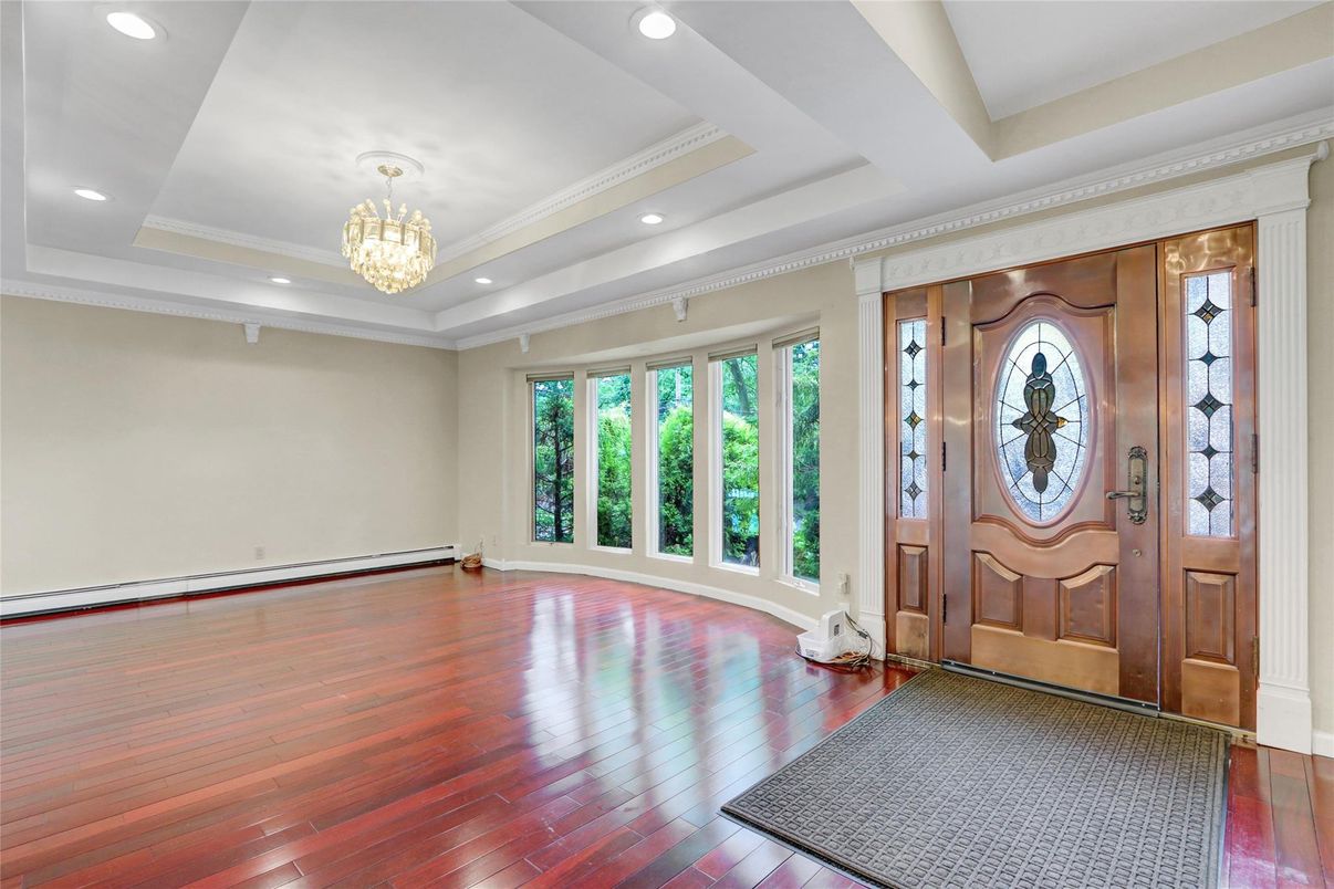 Chandelier, Interior, Recessed Lighting, Wood Texture Flooring