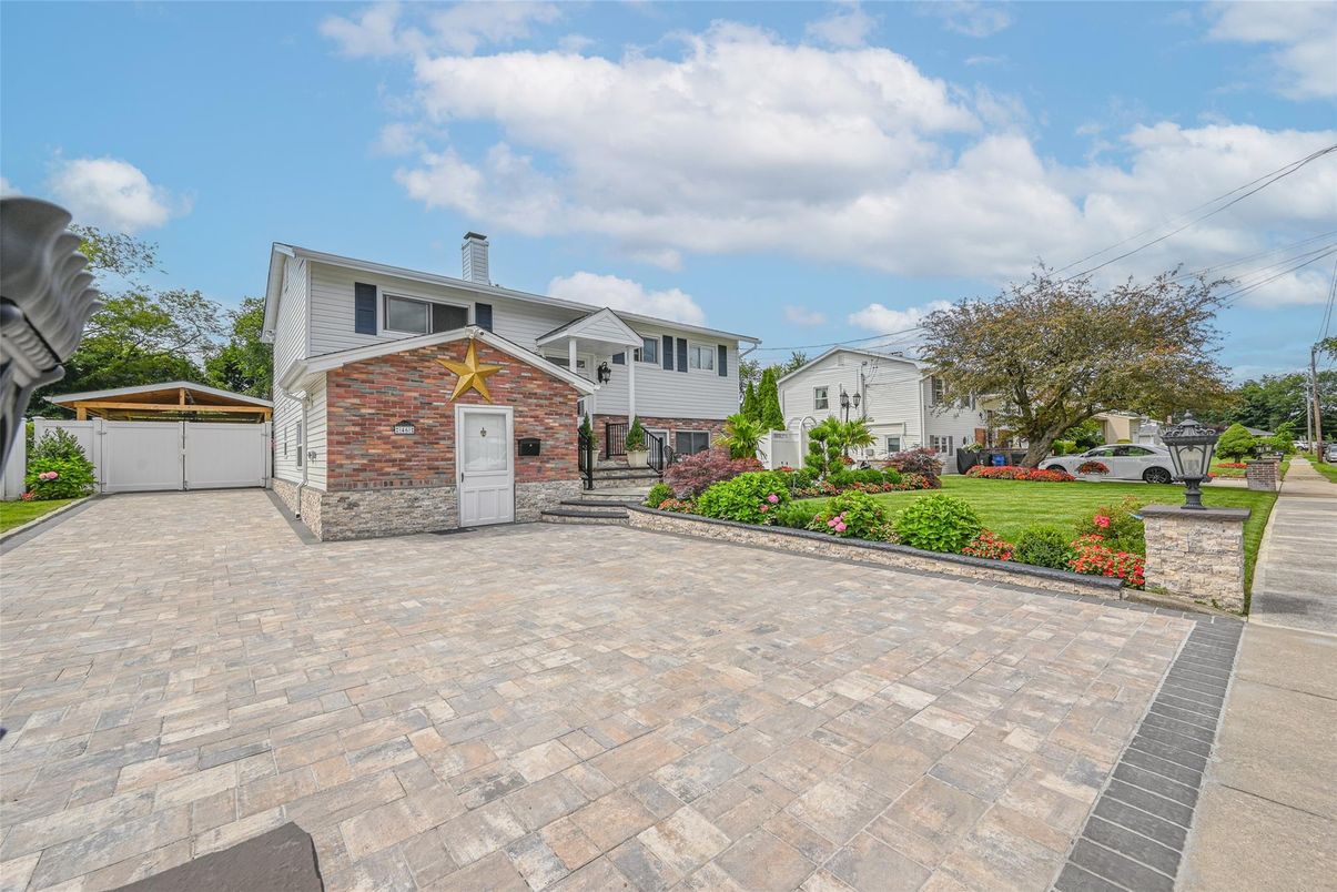 Backyard, Exterior, Facade, Brick Facade, None