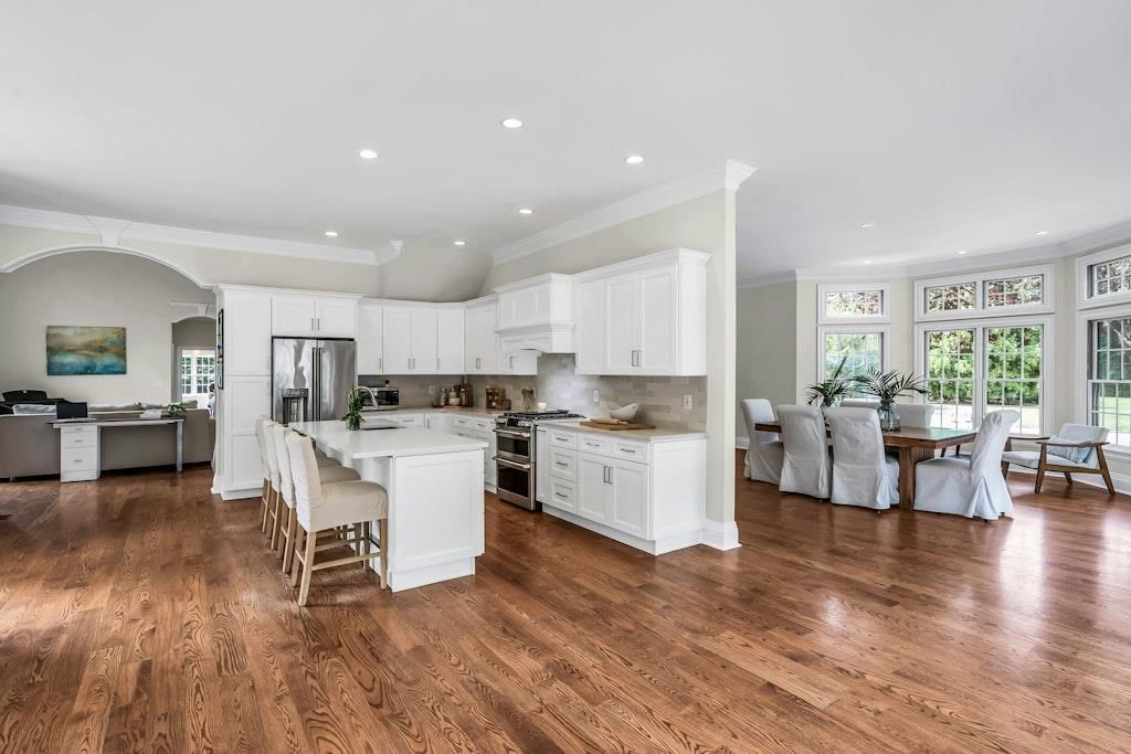 Dining room, Interior, Kitchen, Recessed Lighting, Stainless Steel Appliances, Wood Texture Flooring