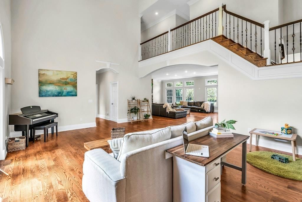 Interior, Living room, Piano, Recessed Lighting, Wood Texture Flooring