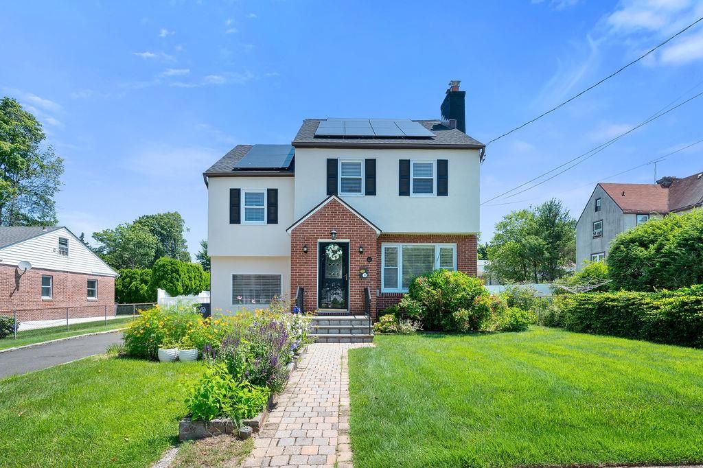 Exterior, Facade, Brick Facade, Solar Panels, Georgian